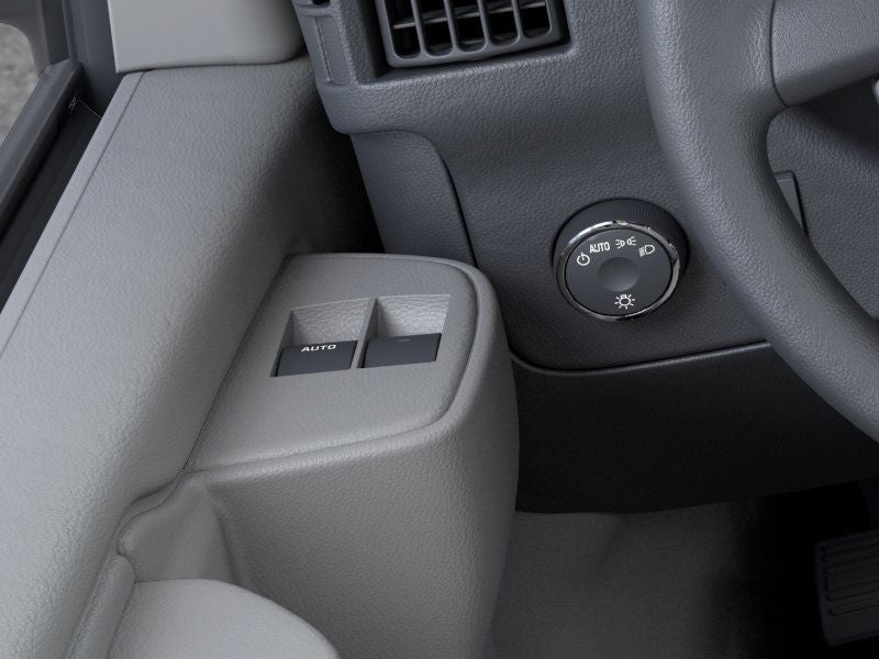 2025 GMC Savana Cutaway 3500 1WT