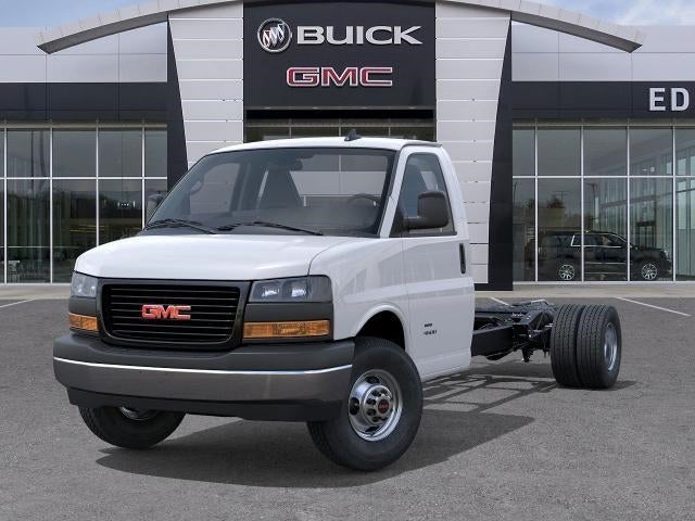 2025 GMC Savana Cutaway 3500 1WT