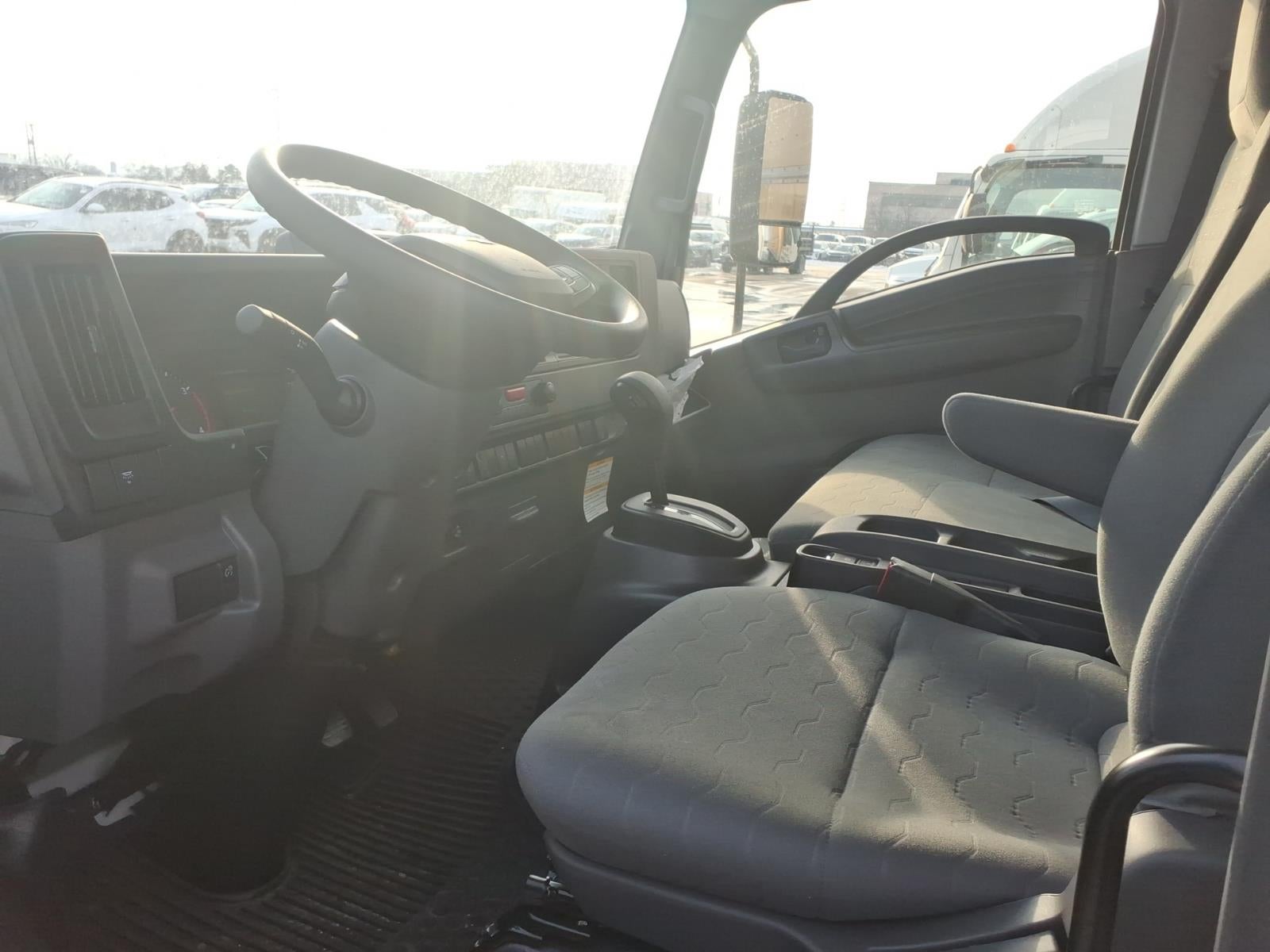 2025 Chevrolet Low Cab Forward 5500 XD Base