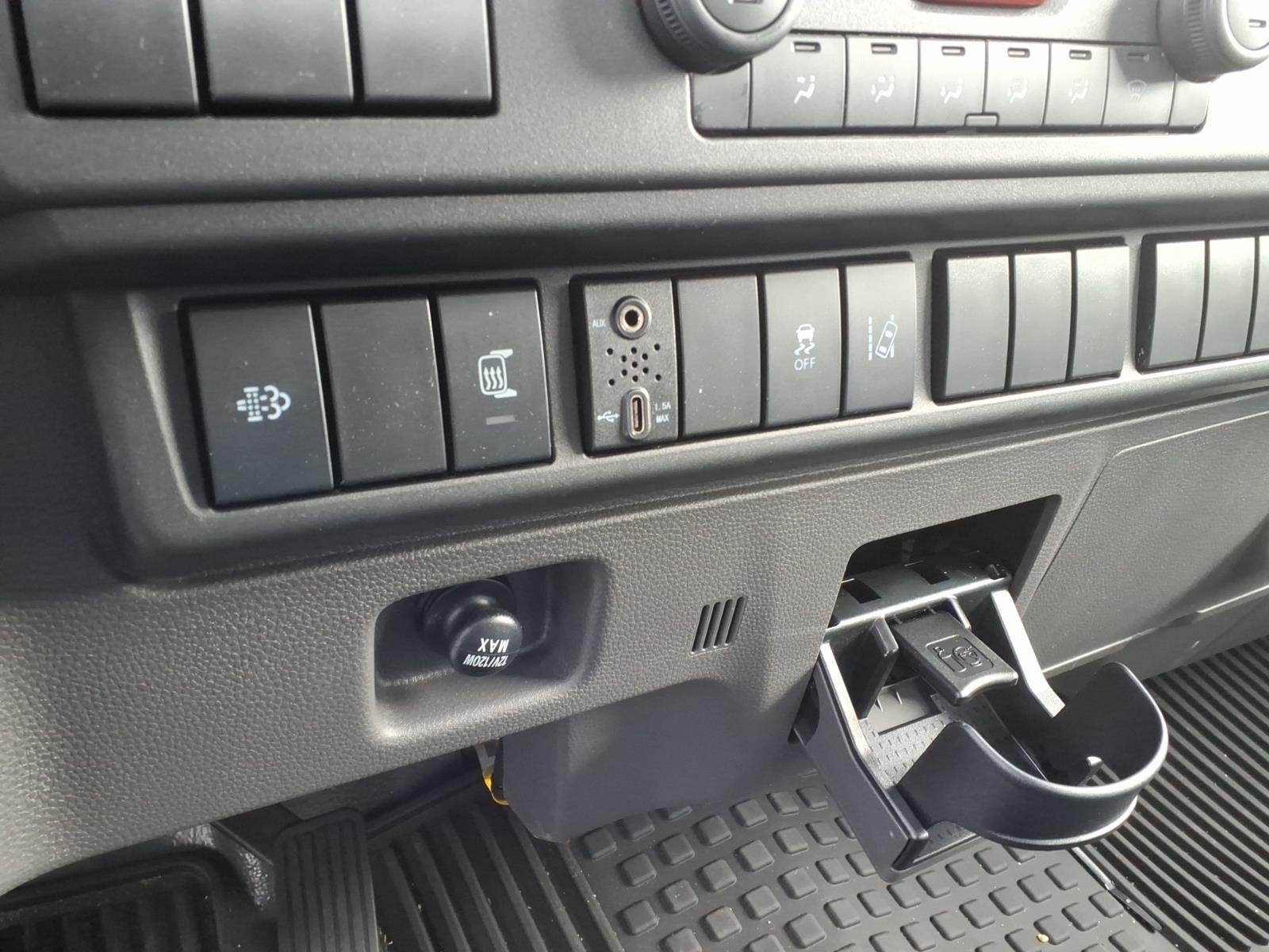 2025 Chevrolet Low Cab Forward 5500 XD Base